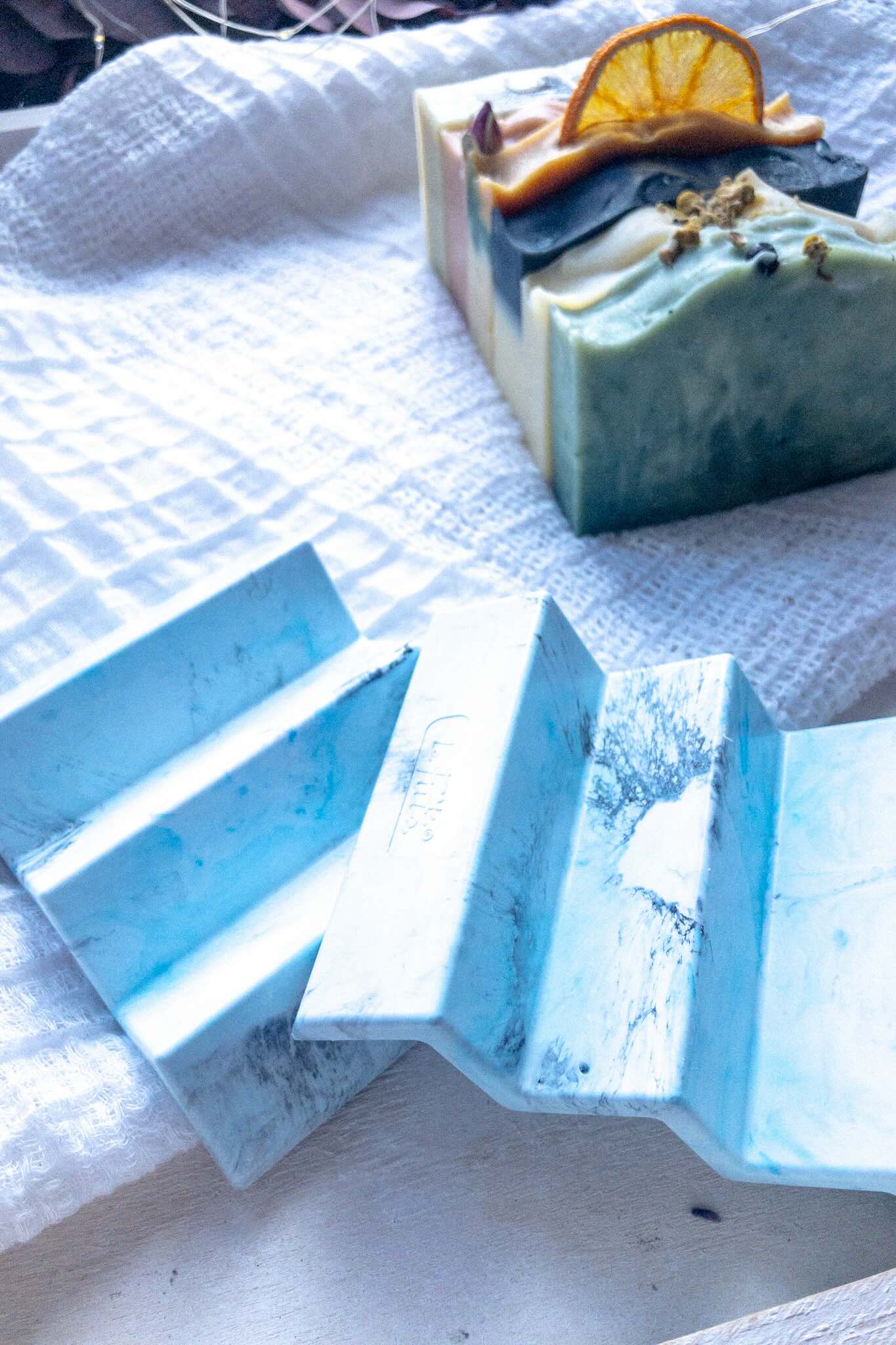 Eco-Friendly Soap Dishes Crafted from Recycled Fishing Nets & Plastic Bottles